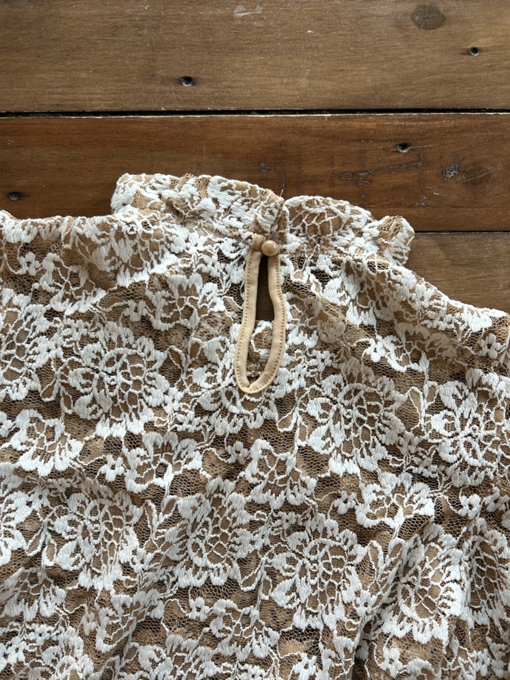 NWT Anthropologie Dolan Lace Puff Sleeve White Beige Blouse M - Picture 9 of 10
